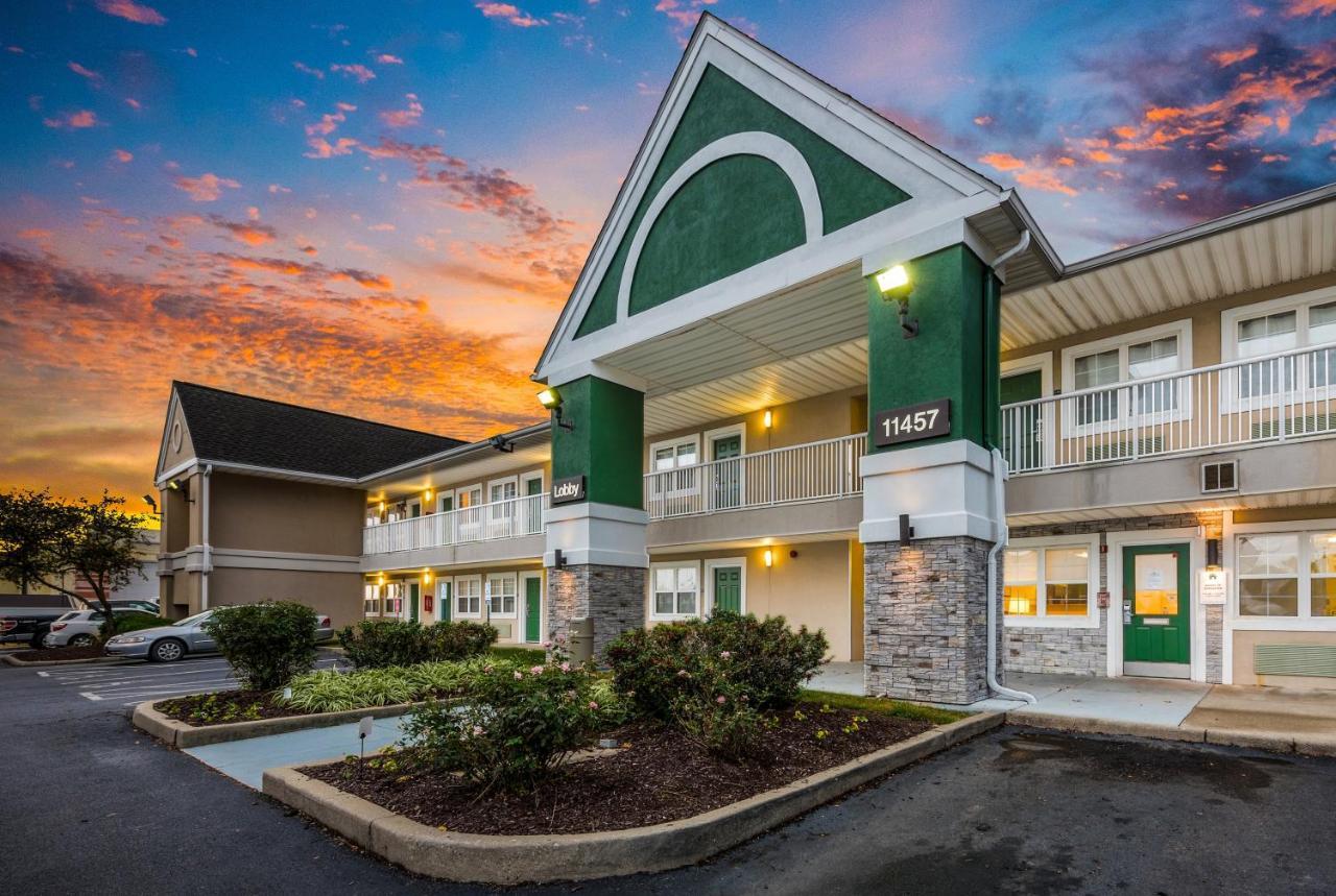 Motel Hometowne By Red Roof Cincinnati - Sharonville